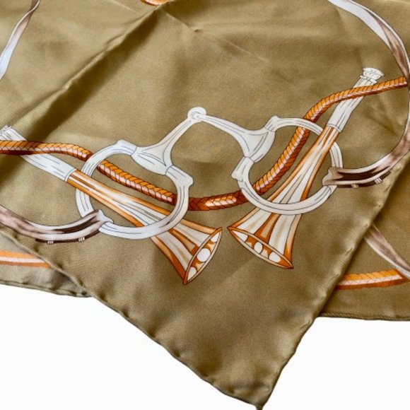 Vintage Equestrian Silk Scarf Fox Hunting Hounds Horn Horse Bits KOREA 34" sq - Picture 13 of 15
